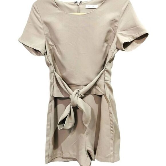 all:Row Tan Short Sleeve Belted Romper Size small - Picture 2 of 10